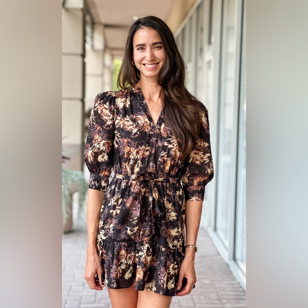 Elan Capri Dress in Black Tuscany